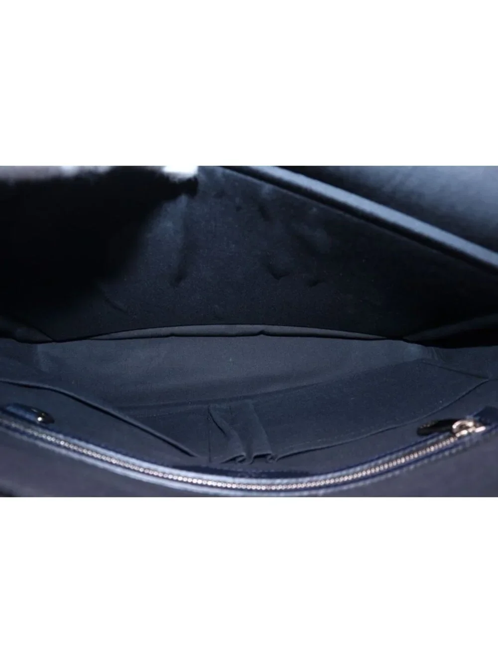 Louis Vuitton Taiga Roman Shoulder Bag